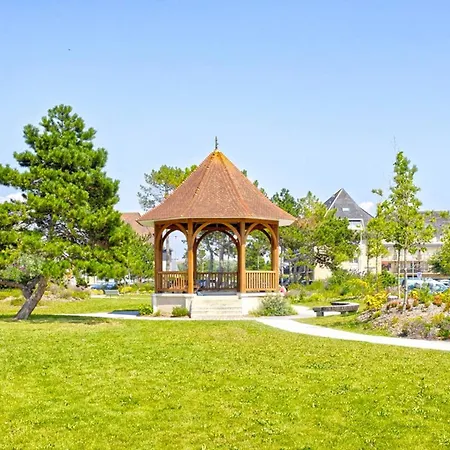 A 300 M De La Plage, Charme Et Tranquillite A Merville-franceville - Fr-1-788-66 * Merville-Franceville-Plage