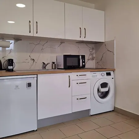 A 300 M De La Plage, Charme Et Tranquillite A Merville-franceville - Fr-1-788-66 Prázdninový dům *